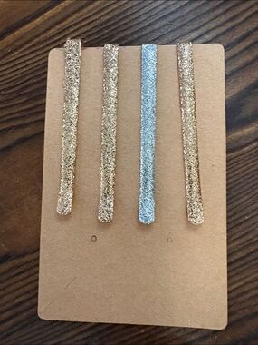 4 Metallic glitter hair barrettes